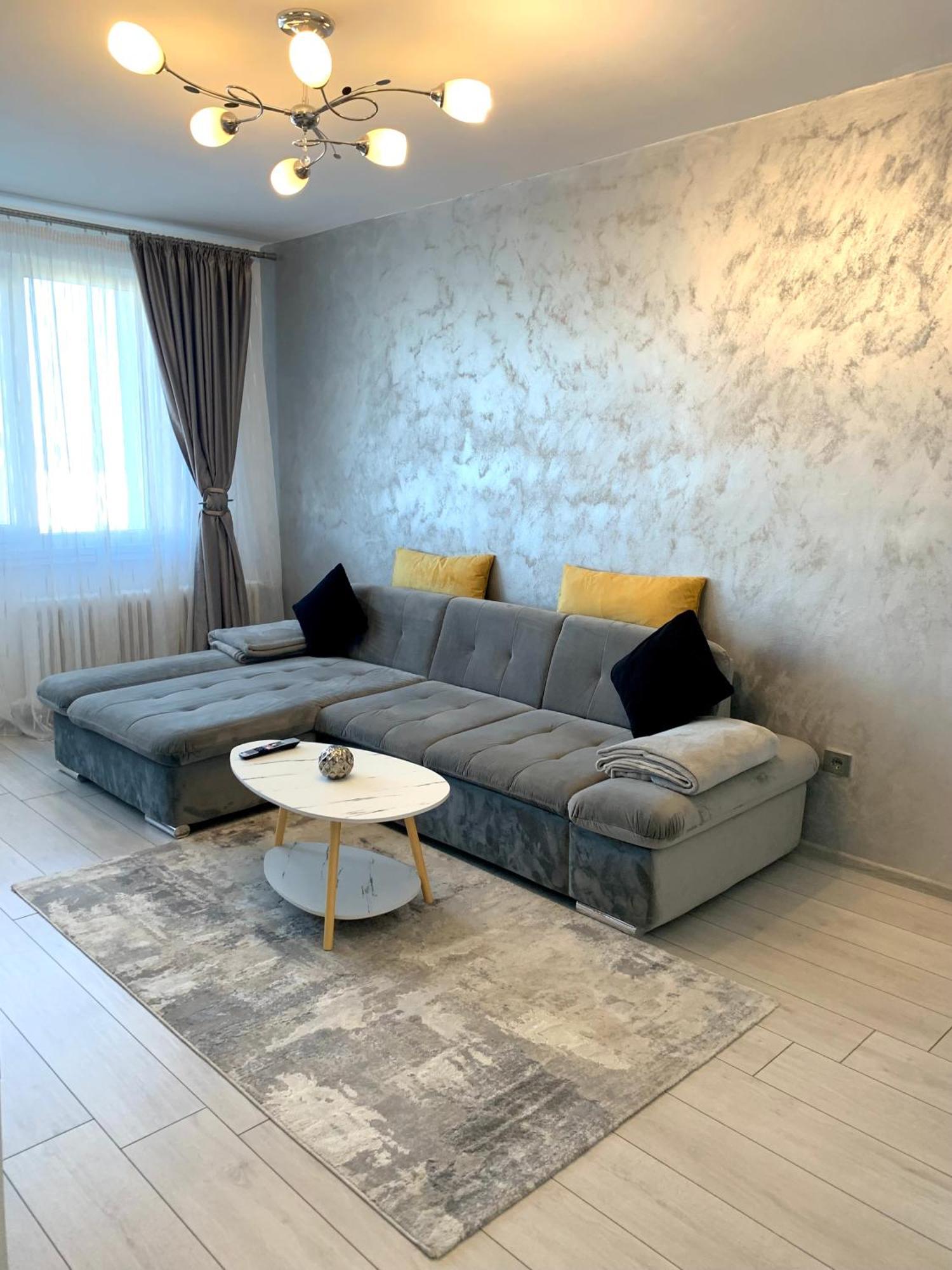 Victoriei Boulevard Private Apartment ブラショフ エクステリア 写真